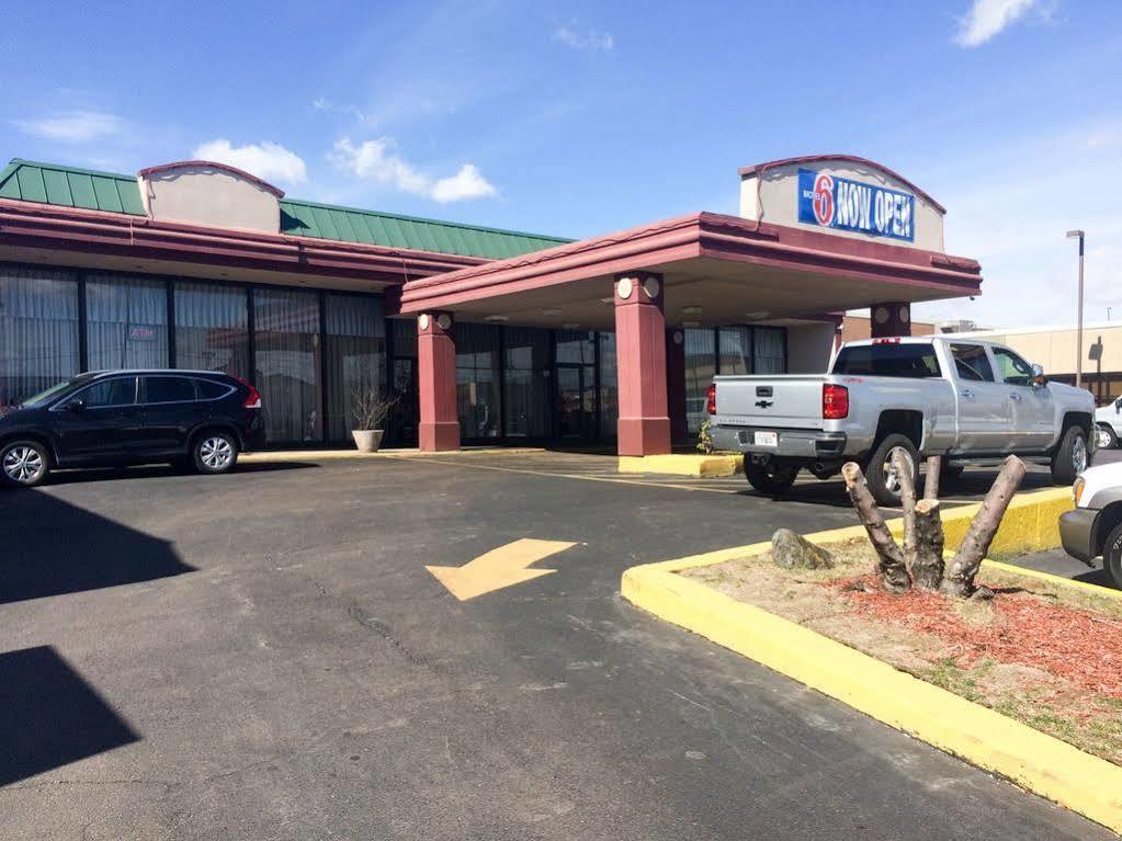 Days Inn Melrose Park/O'Hare South Zewnętrze zdjęcie