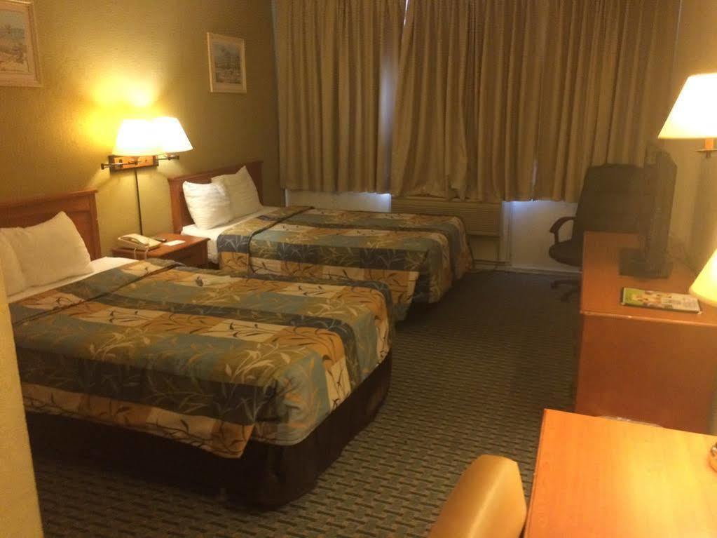 Days Inn Melrose Park/O'Hare South Zewnętrze zdjęcie